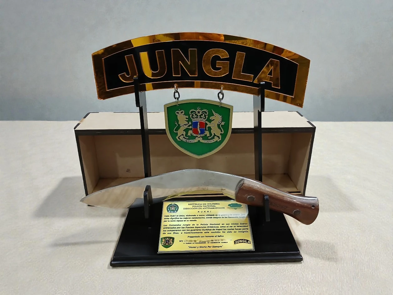 Kukri escritorio