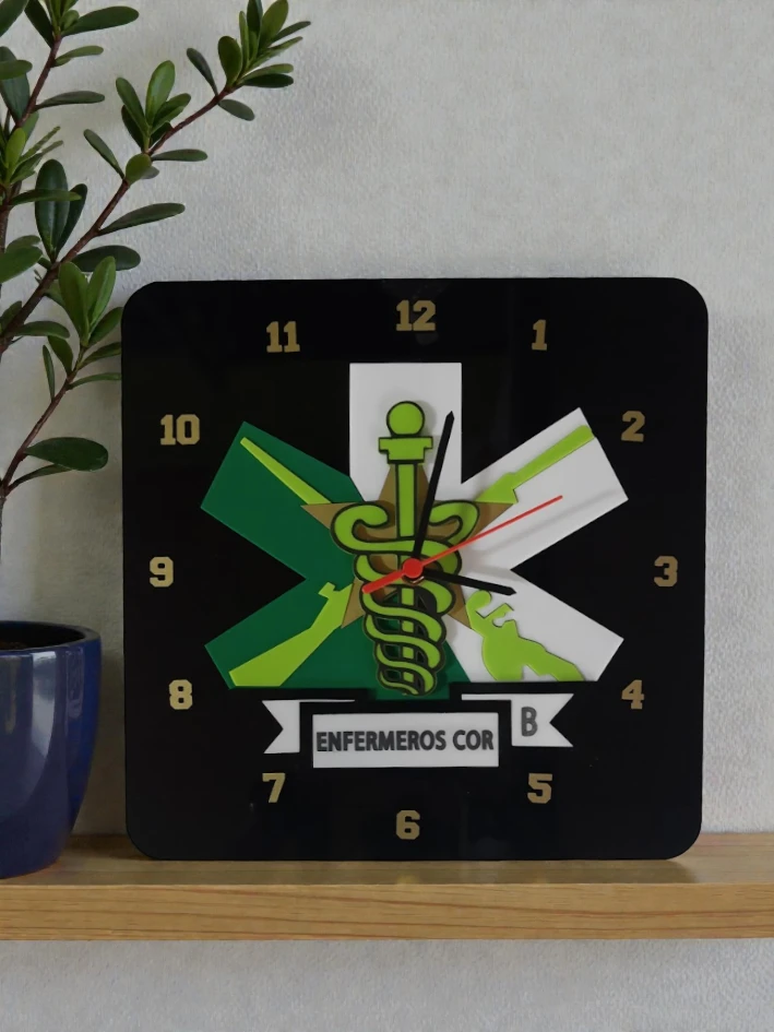 Reloj escudo