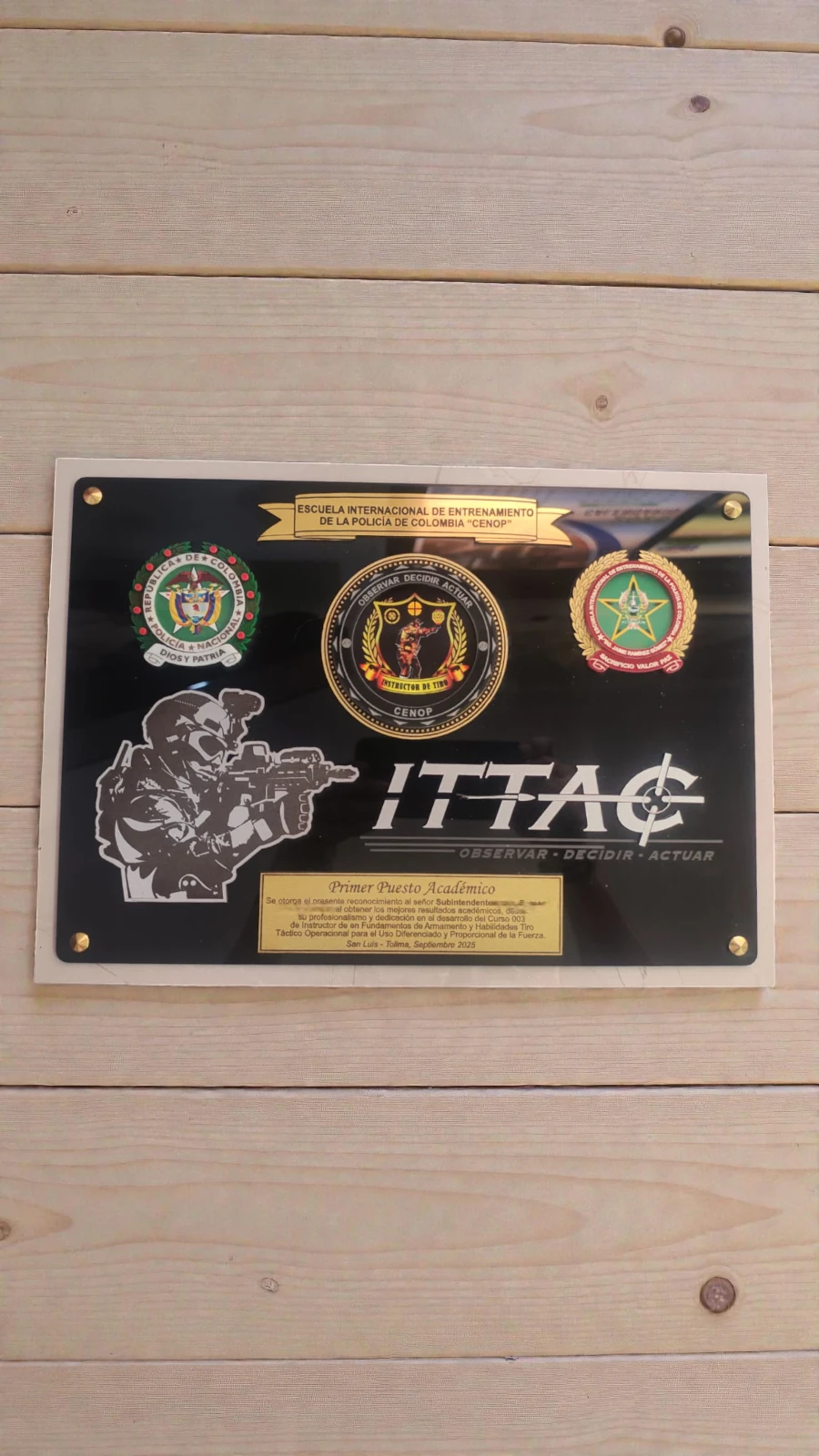 Placa pared alto relieve grande