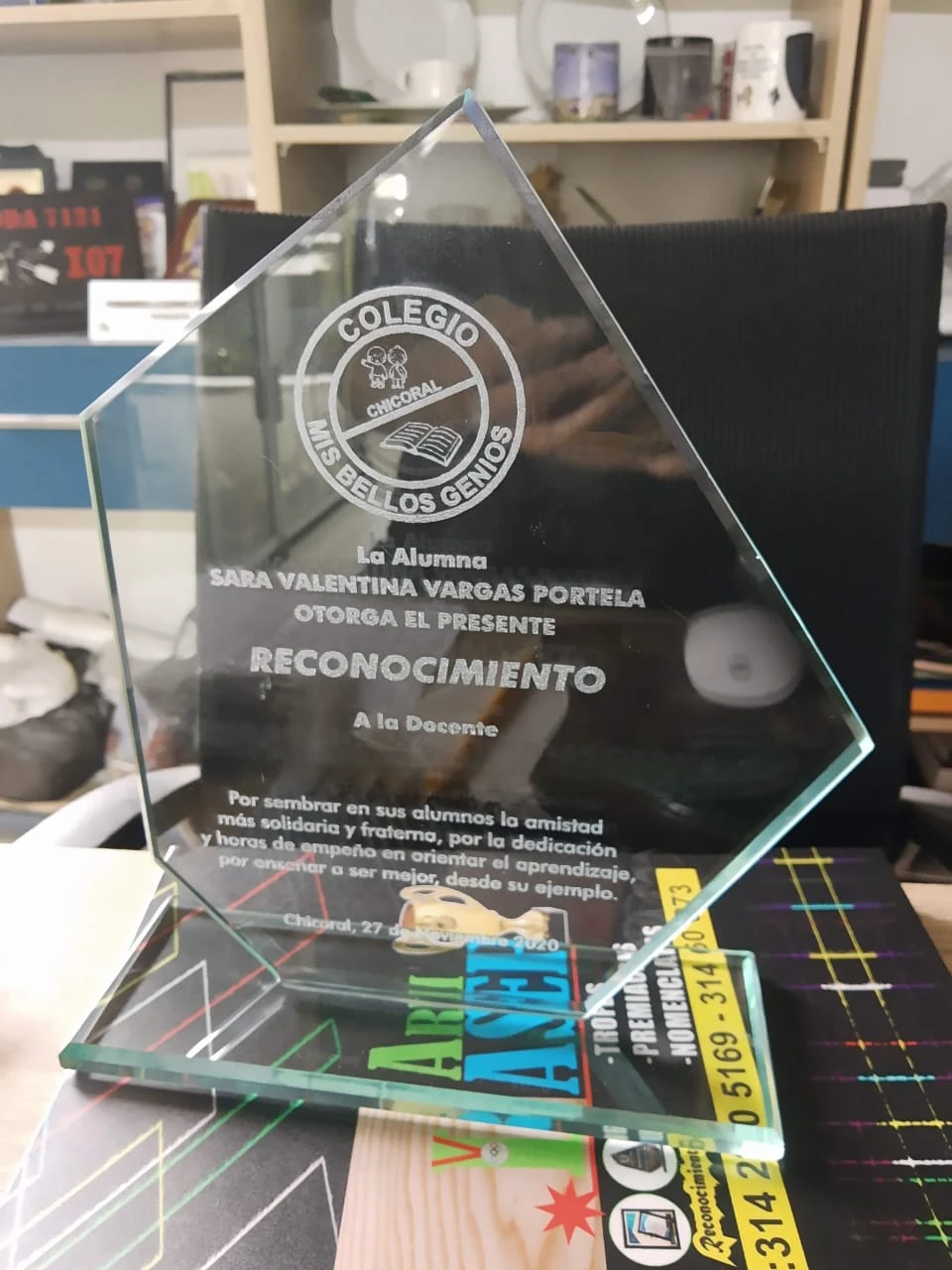 Placa velero cristal